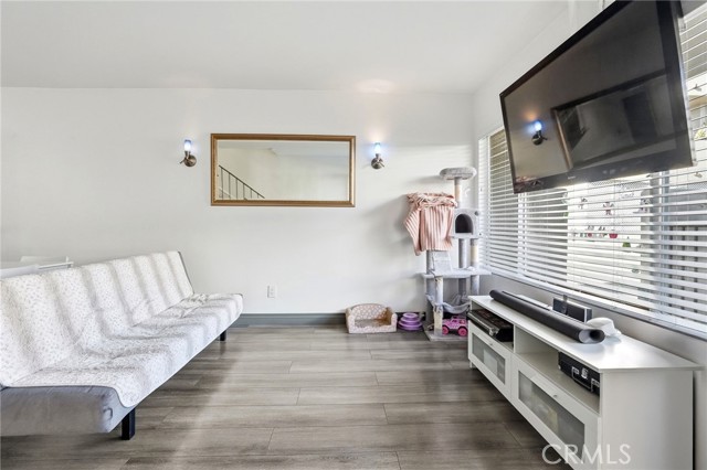 Detail Gallery Image 5 of 35 For 6223 Morse, Valley Glen,  CA 91606 - 3 Beds | 2 Baths