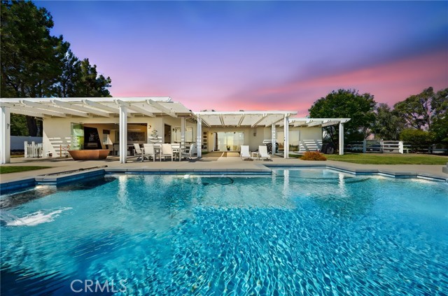 28282 Sycamore Mesa Road, Temecula CA: https://media.crmls.org/medias/f09b8b3f-cc7f-4298-8cf4-d67cc31b0939.jpg