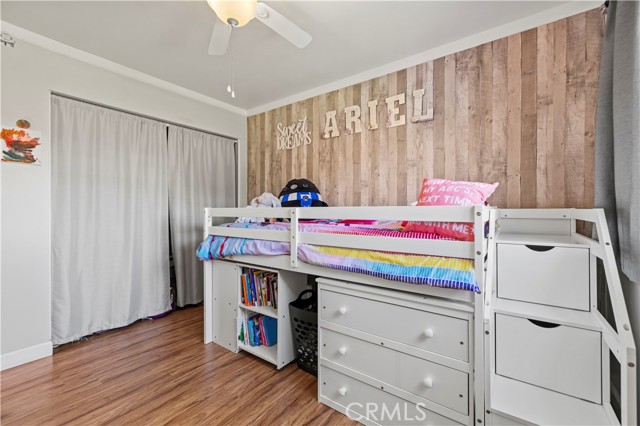 Detail Gallery Image 23 of 36 For 27036 Langside Ave, Canyon Country,  CA 91351 - 5 Beds | 2 Baths