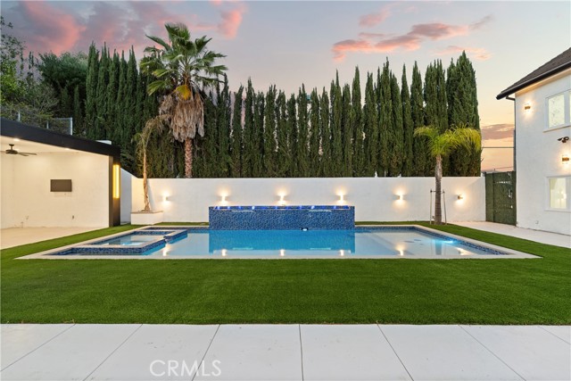 5965 Nora Lynn Drive, Woodland Hills CA: https://media.crmls.org/medias/f09d01f7-5cca-4067-a21c-a5b8c7f96044.jpg