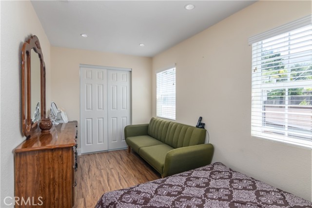 Detail Gallery Image 12 of 21 For 10233 Glory Ave, Tujunga,  CA 91042 - 3 Beds | 2 Baths