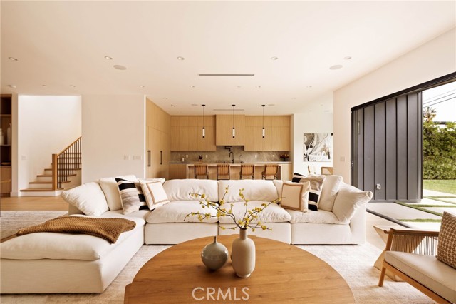 Detail Gallery Image 3 of 26 For 3962 Alla, Los Angeles,  CA 90066 - 4 Beds | 4/1 Baths