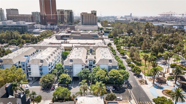 Detail Gallery Image 36 of 39 For 730 W 4th St #415,  Long Beach,  CA 90802 - 2 Beds | 2 Baths