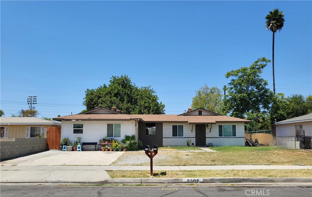 5506 Corwin Lane