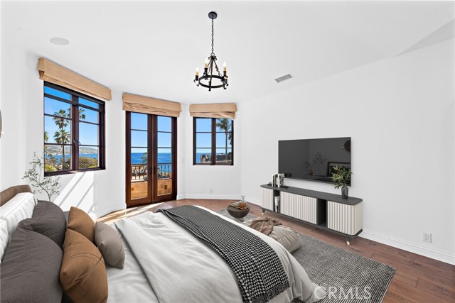 Detail Gallery Image 22 of 71 For 177 Crescent Bay Dr, Laguna Beach,  CA 92651 - 4 Beds | 4/2 Baths