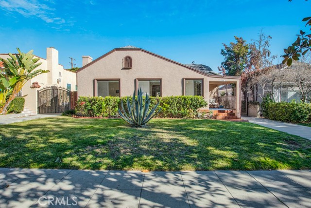 Detail Gallery Image 1 of 1 For 1918 N Catalina St, Los Angeles,  CA 90027 - 3 Beds | 2/1 Baths