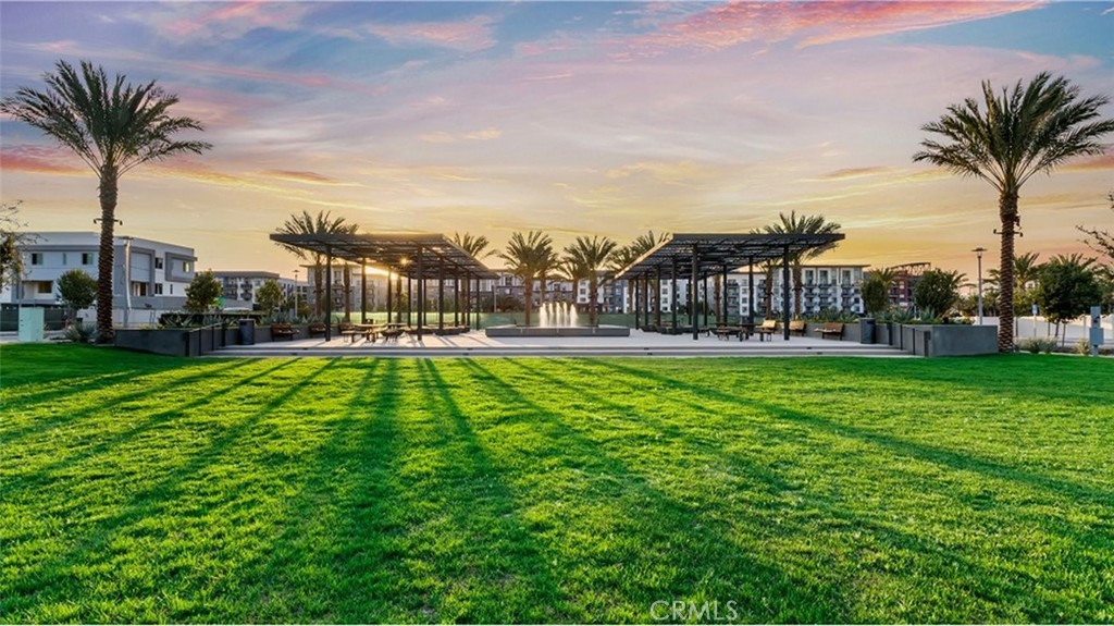 https://media.crmls.org/medias/f09ff938-c0fd-47a1-b6c6-627b37e76a12.jpg?preset=X-Large