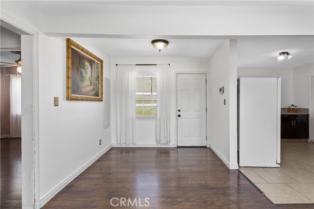 Detail Gallery Image 14 of 22 For 1632 N Lugo Ave, San Bernardino,  CA 92404 - 3 Beds | 1 Baths