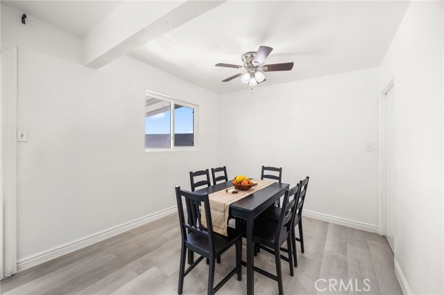 Detail Gallery Image 5 of 34 For 17875 Merrill, Fontana,  CA 92335 - 3 Beds | 1/1 Baths