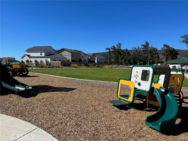 Detail Gallery Image 30 of 33 For 1868 San Luis Ranch, San Luis Obispo,  CA 83401 - 3 Beds | 2/1 Baths