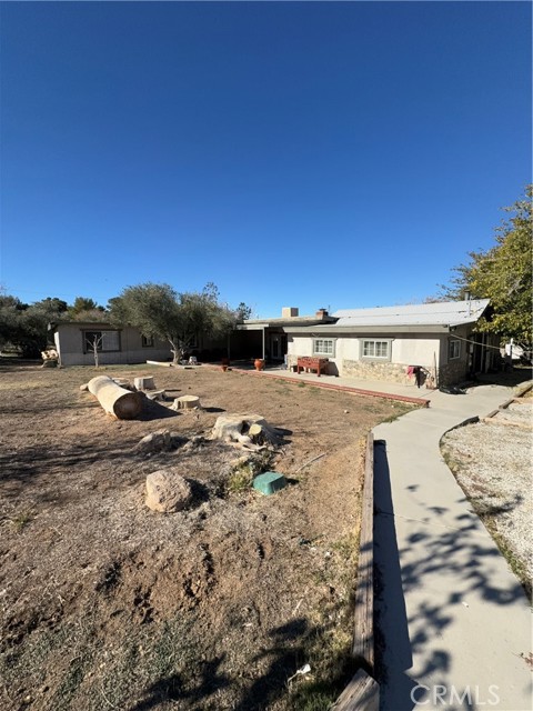 Detail Gallery Image 3 of 4 For 12317 E Avenue V-12, Pearblossom,  CA 93553 - 2 Beds | 2 Baths