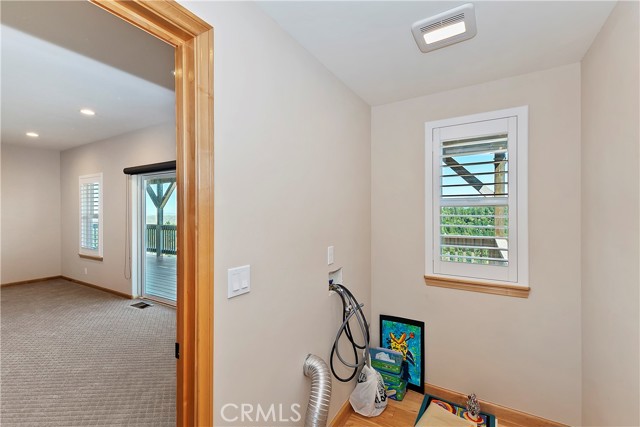 Detail Gallery Image 30 of 47 For 1015 Marin Ln, Lake Arrowhead,  CA 92352 - 3 Beds | 2/1 Baths