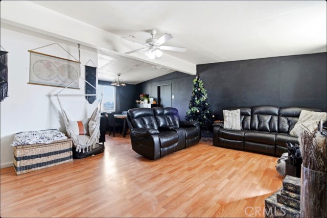 Detail Gallery Image 10 of 39 For 19449 Chamisal, Adelanto,  CA 92301 - 4 Beds | 2 Baths