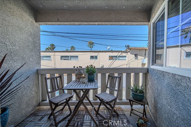 Detail Gallery Image 24 of 44 For 1771 Redondo Ave #204,  Long Beach,  CA 90804 - 2 Beds | 2 Baths