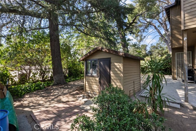 10025 Covert Avenue, Tujunga CA: https://media.crmls.org/medias/f0a1927d-a9f6-4b7a-aabd-6de6371c39da.jpg