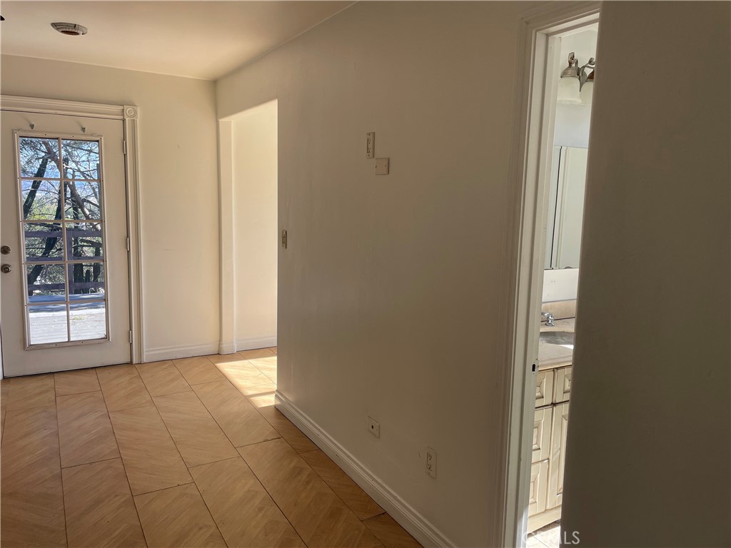 1412 Pine Heights - photo 11