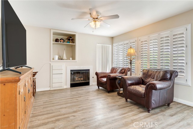 Detail Gallery Image 8 of 29 For 43359 via Sabino, Temecula,  CA 92592 - 4 Beds | 2/1 Baths