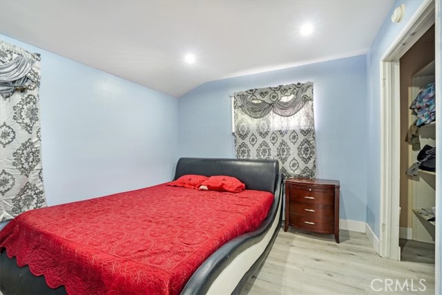 15330 Hart Street, Van Nuys CA: https://media.crmls.org/medias/f0a20b80-b66c-40ac-8aa3-74d941adf324.jpg