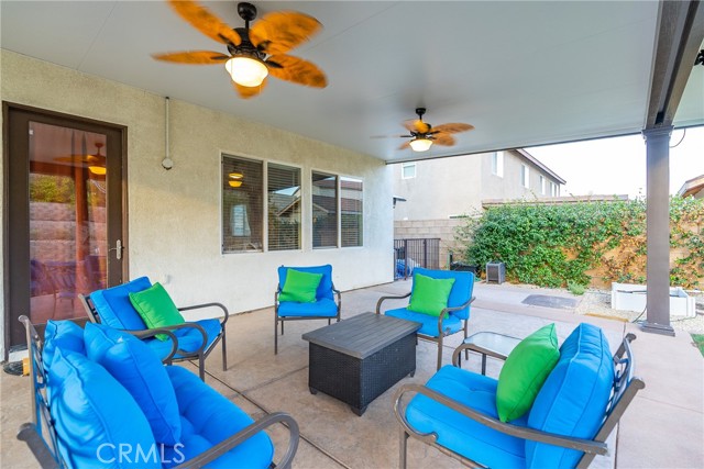 7116 W Avenue L4, Lancaster CA: https://media.crmls.org/medias/f0a22baf-59f7-4f00-809f-abbd96afa591.jpg