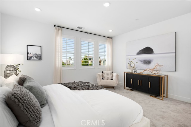 220 Tank, Irvine CA: https://media.crmls.org/medias/f0a23a27-d0a6-4131-9e4e-d238319d5654.jpg