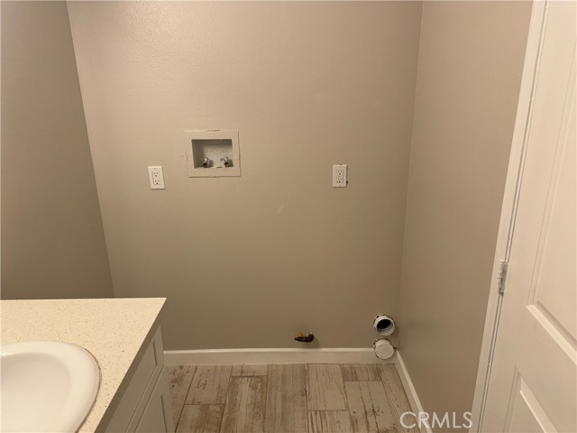Detail Gallery Image 16 of 32 For 13665 Arrow Bld #3,  Fontana,  CA 92335 - 3 Beds | 2 Baths
