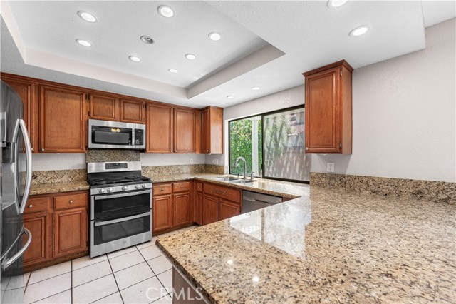 3046 W Avenue J4, Lancaster CA: https://media.crmls.org/medias/f0a363ae-1839-4db5-a8cd-d087a7ece996.jpg