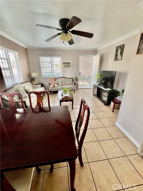 Detail Gallery Image 8 of 49 For 1081 Arrow Hwy, Azusa,  CA 91702 - 3 Beds | 2 Baths