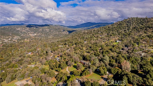 Detail Gallery Image 68 of 74 For 40733 Big Oak Flat, Oakhurst,  CA 93644 - 3 Beds | 2 Baths