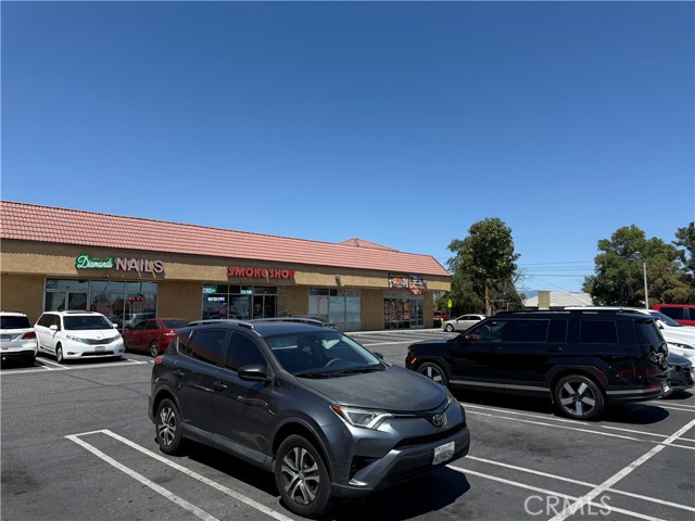 17480 Arrow Boulevard, Fontana CA: https://media.crmls.org/medias/f0a5b72a-68f8-4a5f-9464-5e7573d0874b.jpg