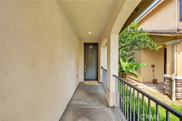 Detail Gallery Image 3 of 16 For 4597 Bieber Ct, Riverside,  CA 92505 - 4 Beds | 2/1 Baths