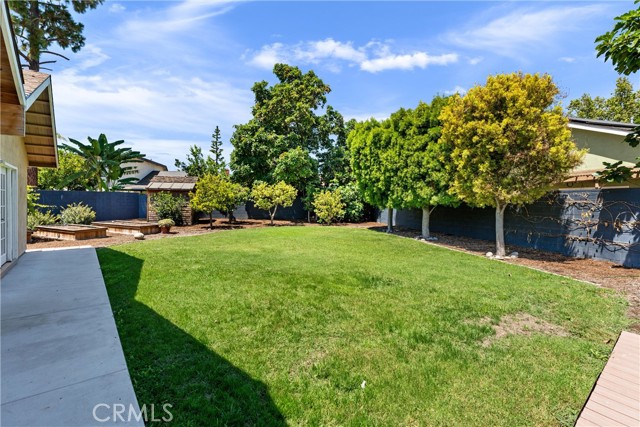 201 W Harvey Avenue, Santa Ana CA: https://media.crmls.org/medias/f0a6edfa-ce13-45a4-8b4c-404daa87a846.jpg