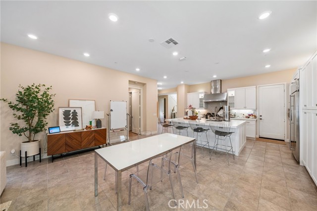 Detail Gallery Image 6 of 27 For 81 Pelican Ln, Irvine,  CA 92618 - 4 Beds | 4/1 Baths