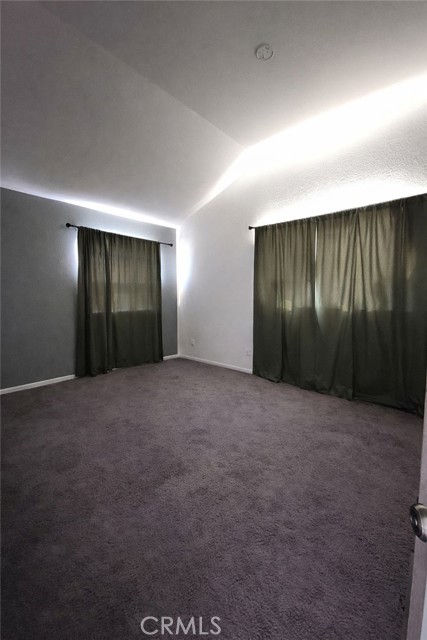 Detail Gallery Image 16 of 20 For 17068 Jurassic, Victorville,  CA 92394 - 4 Beds | 3 Baths