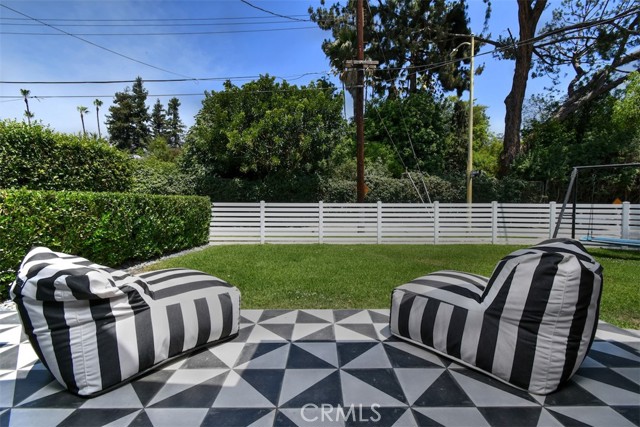 12614 Morrison Street, Valley Village CA: https://media.crmls.org/medias/f0a8afc8-3da8-4061-bb21-37c85e90db76.jpg