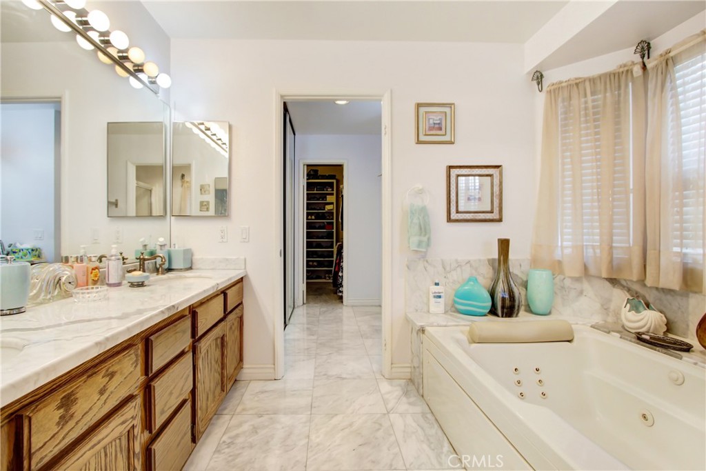 MLS #CV25194391 image #28