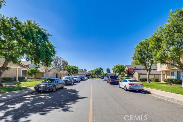 3888 Chelsea Drive, La Verne CA: https://media.crmls.org/medias/f0a938fb-4055-4d3c-9b95-67f44ddea7ac.jpg