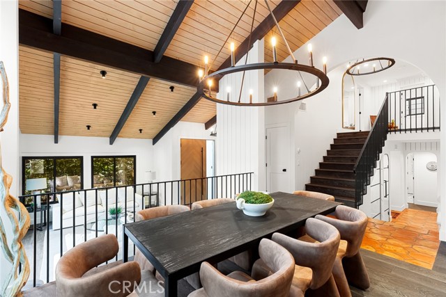 4885 Winnetka Avenue, Woodland Hills CA: https://media.crmls.org/medias/f0aadd8f-f8a7-41a0-8b3b-65fc84eaa19f.jpg