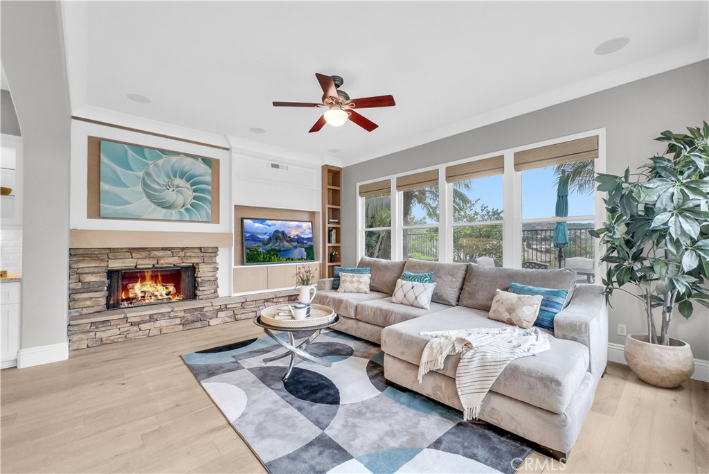 F0ab3faf 07d8 4614 Ac49 2d534a8b8389