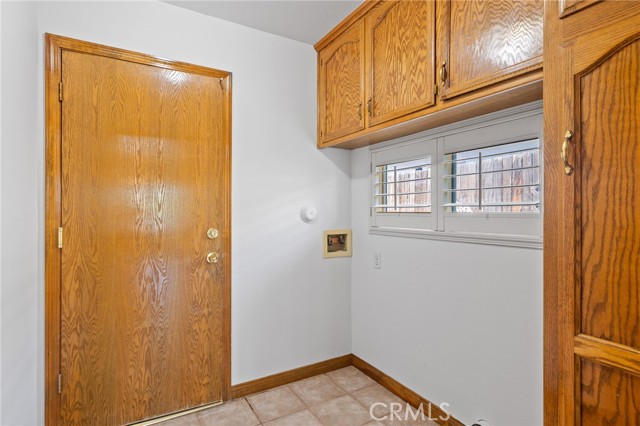 631 Faversham Way, Bakersfield CA: https://media.crmls.org/medias/f0ace67d-ec82-4a13-bfc5-d4318d76138f.jpg
