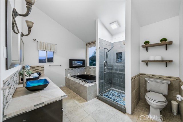 30846 Early Round Drive, Canyon Lake CA: https://media.crmls.org/medias/f0ad1279-fc80-45bc-8a2b-e26a6a2b99db.jpg