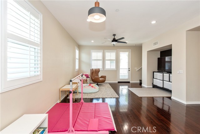Detail Gallery Image 9 of 35 For 11 Travis Rd, Buena Park,  CA 90621 - 3 Beds | 3/1 Baths