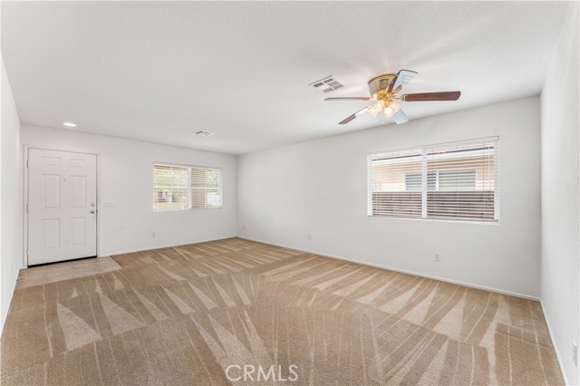 Detail Gallery Image 3 of 38 For 45334 Stadium, Lancaster,  CA 93535 - 4 Beds | 2 Baths