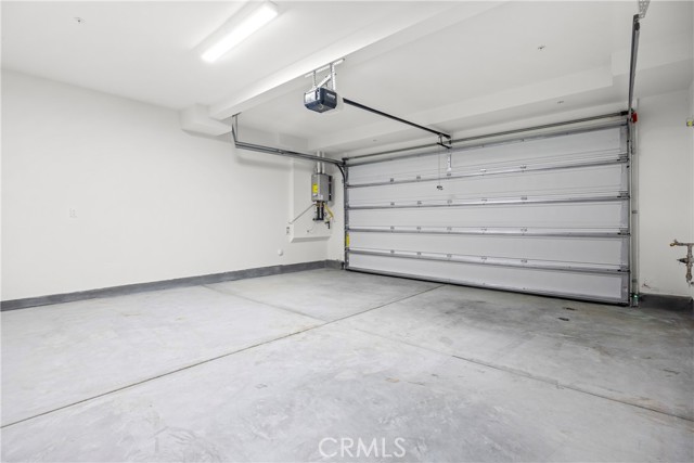 Detail Gallery Image 19 of 31 For 15907 Blue Copper Way, Fontana,  CA 92336 - 4 Beds | 2/1 Baths