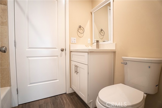 9246 Cedros Avenue, Panorama City CA: https://media.crmls.org/medias/f0ae0c23-dd77-4a2d-8d5f-cdf61c0c9cb5.jpg