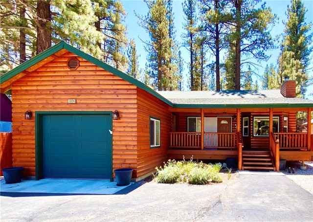 Detail Gallery Image 1 of 16 For 1024 W Sherwood Bld, Big Bear City,  CA 92314 - 3 Beds | 2 Baths