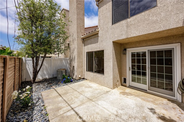 Detail Gallery Image 34 of 39 For 543 Victoria St #E,  Costa Mesa,  CA 92627 - 3 Beds | 2/1 Baths