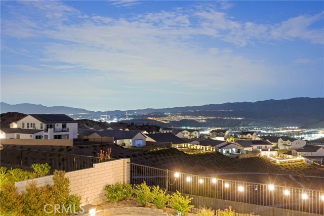 Detail Gallery Image 30 of 34 For 28528 Wildflower Terrace, Castaic,  CA 91384 - 3 Beds | 3 Baths