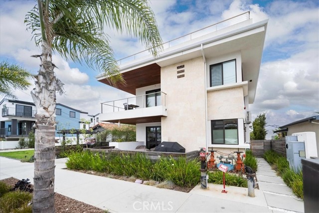 Detail Gallery Image 2 of 45 For 3632 Garfield St, Carlsbad,  CA 92008 - 3 Beds | 2/1 Baths