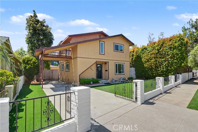 Detail Gallery Image 3 of 45 For 4055 Alla Rd, Los Angeles,  CA 90066 - 5 Beds | 3 Baths