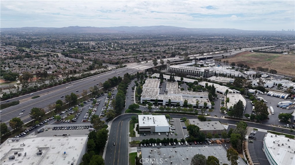 MLS #OC25252957 image #35